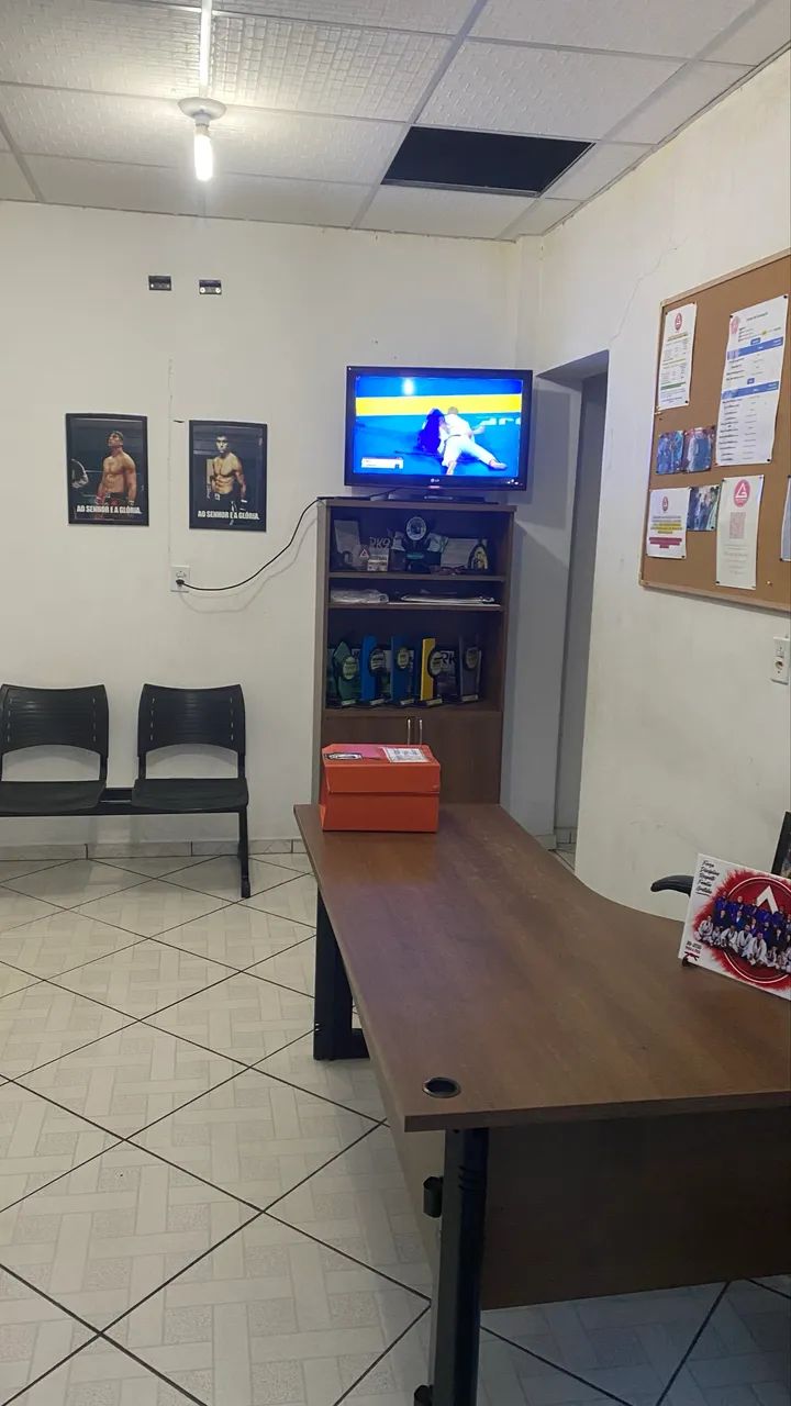 Vendo academia de luta completa 