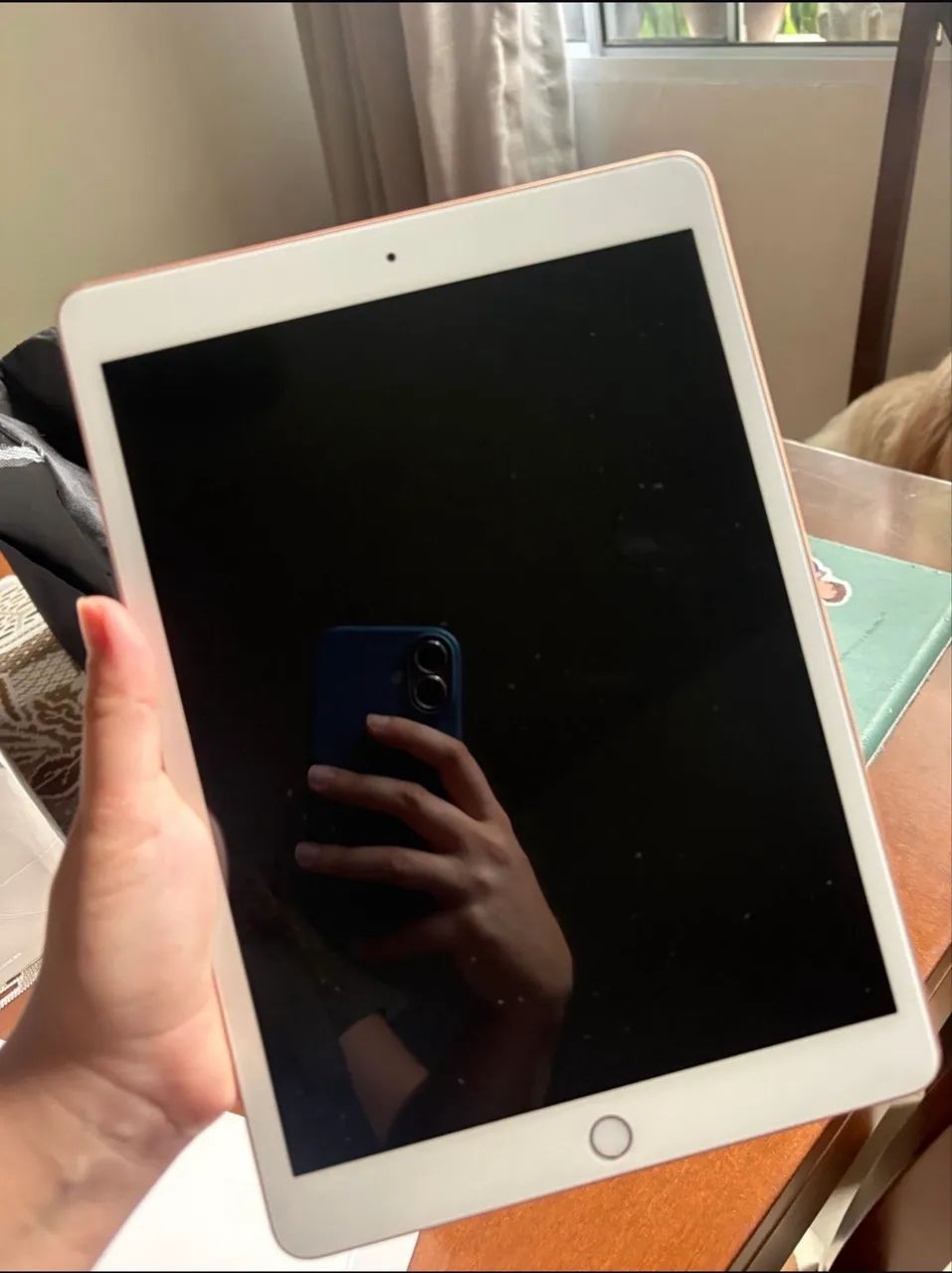 iPad 8th geração - 128gb  - Foto 2