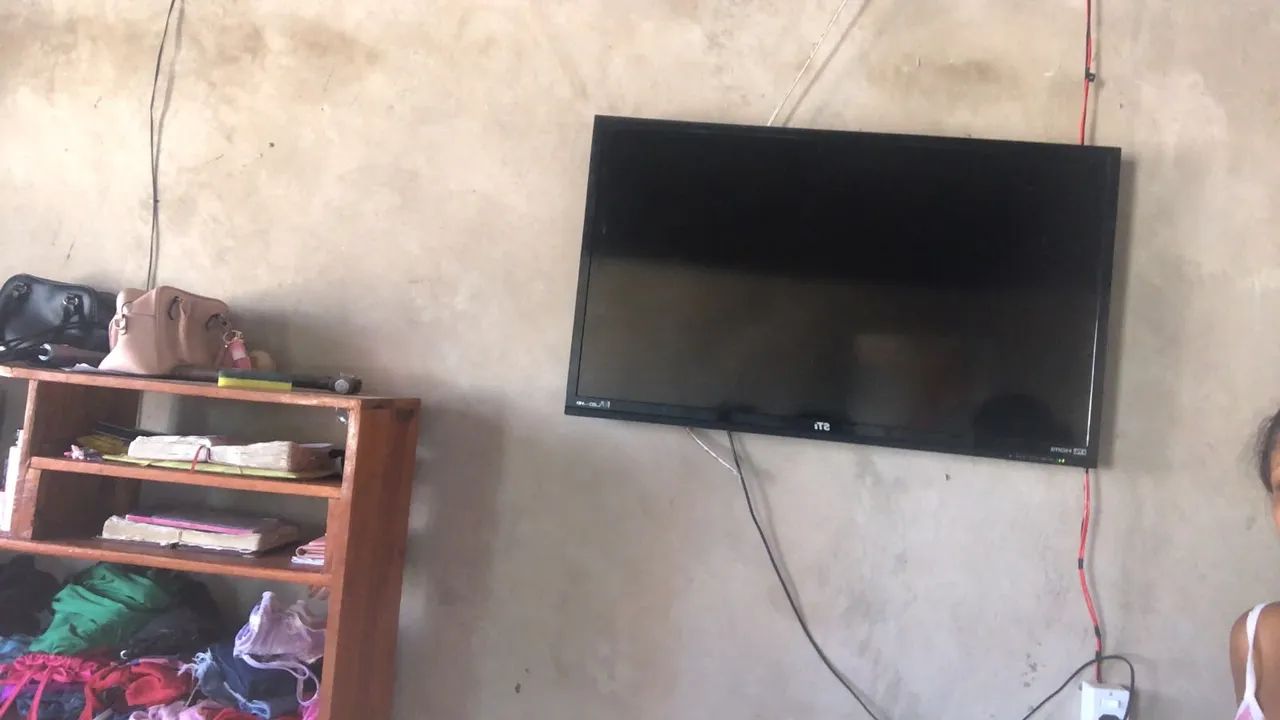 Vende-se tv 