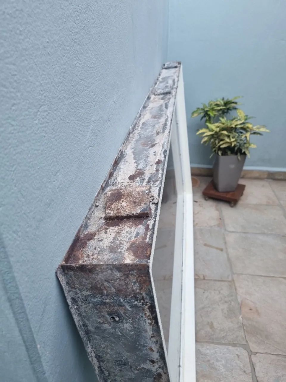 Janela de vidro em perfeito estado - Foto 2