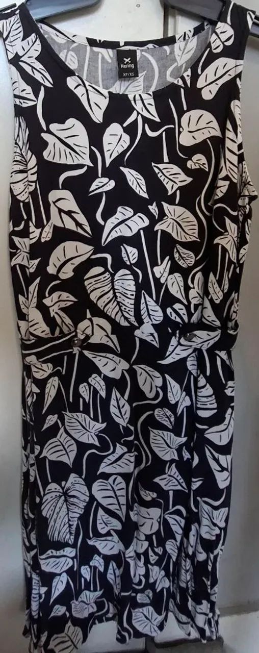 Vestido branco com estampa - Foto 3