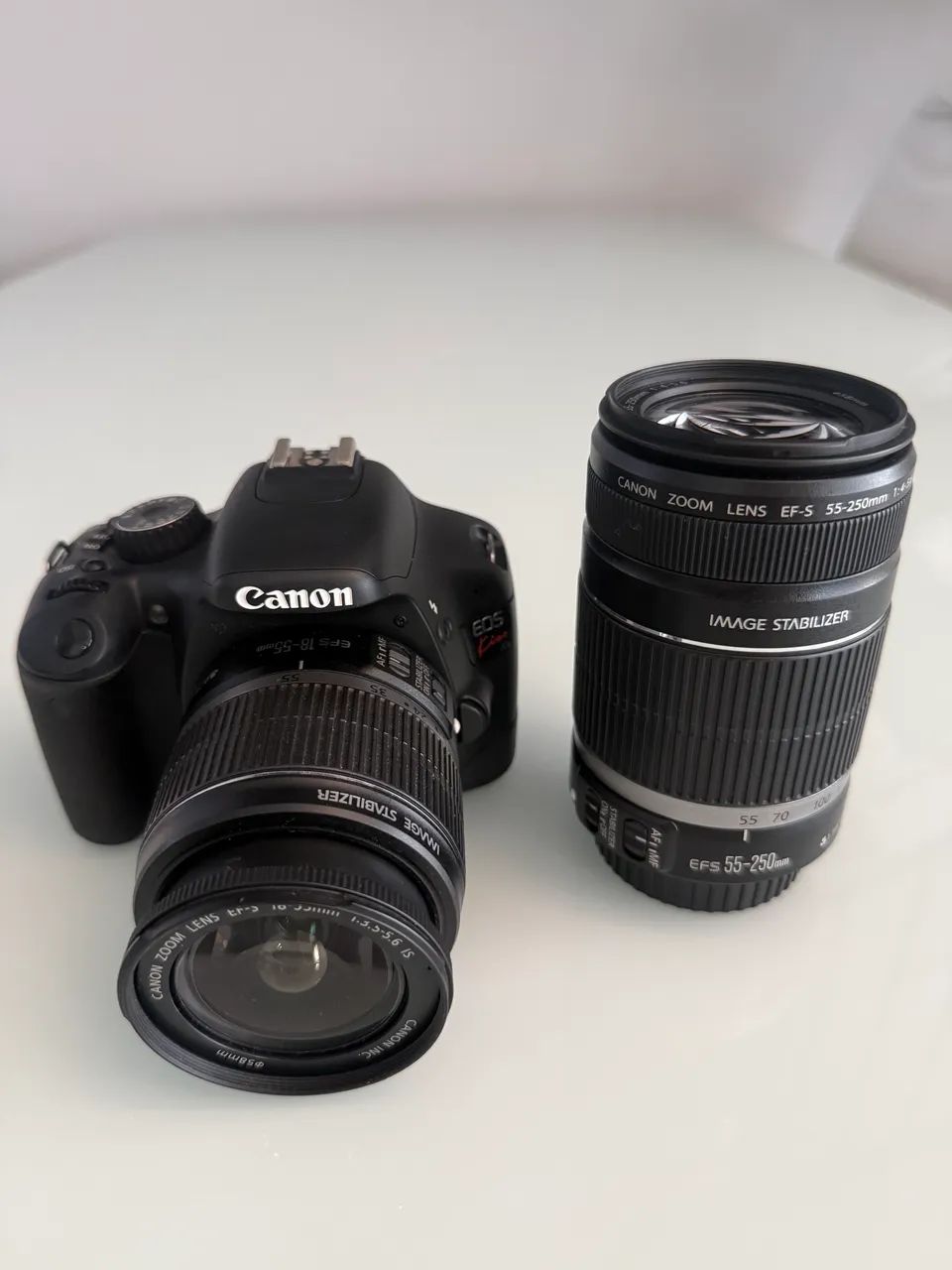 Canon EOS Kis x4 + Lente zoom EF-S 55-250mm 1:4-5.6 IS - Câmeras e