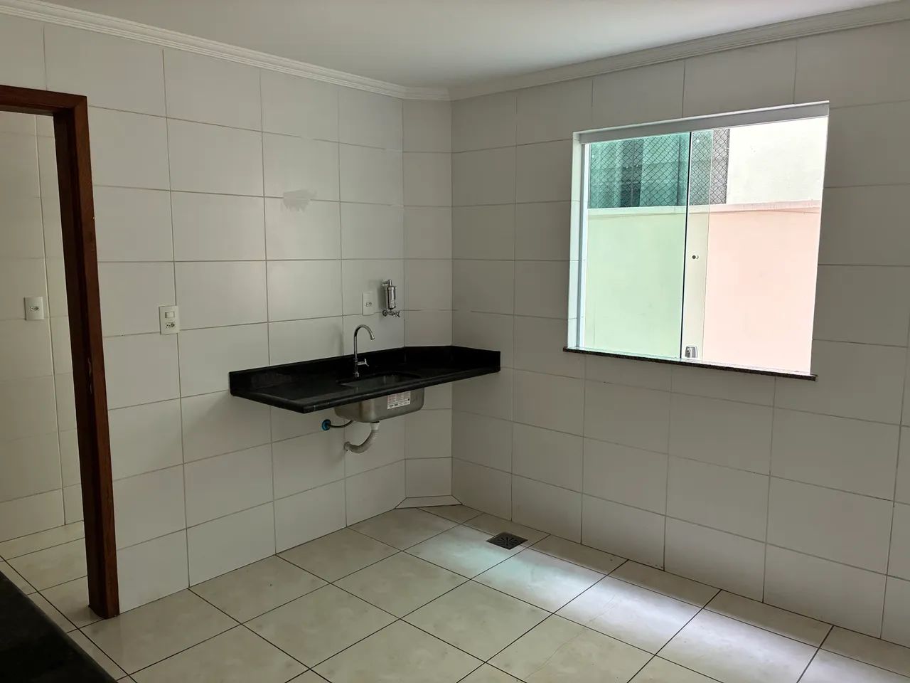 Apartamento 2 Quartos a 100 Metros da Rua Halfeld (Parte Baixa) - Foto 2