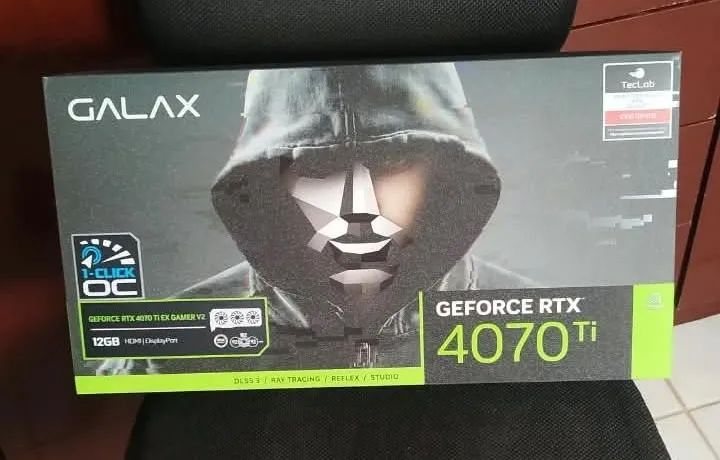 RTX 4070Ti galax 1-click OC Black - Foto 5