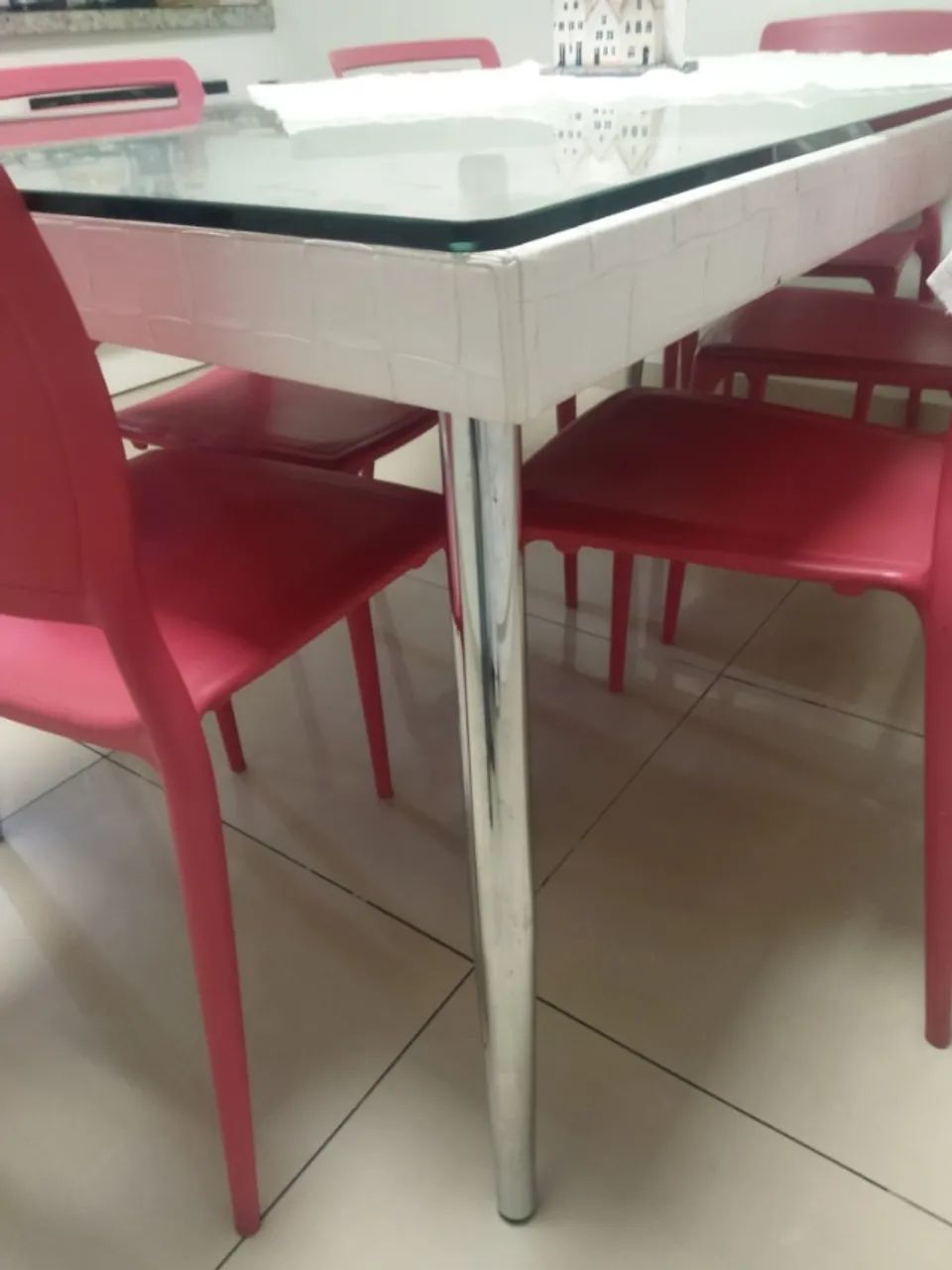 Mesa com 6 cadeiras - Foto 4