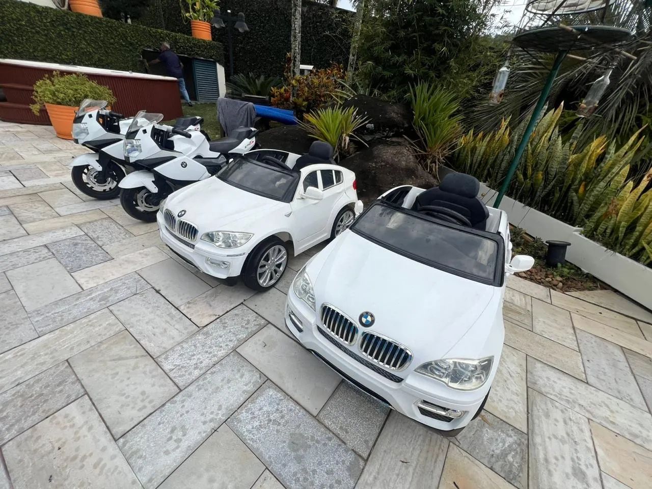 Carrinho elétrico infantil BMW X6