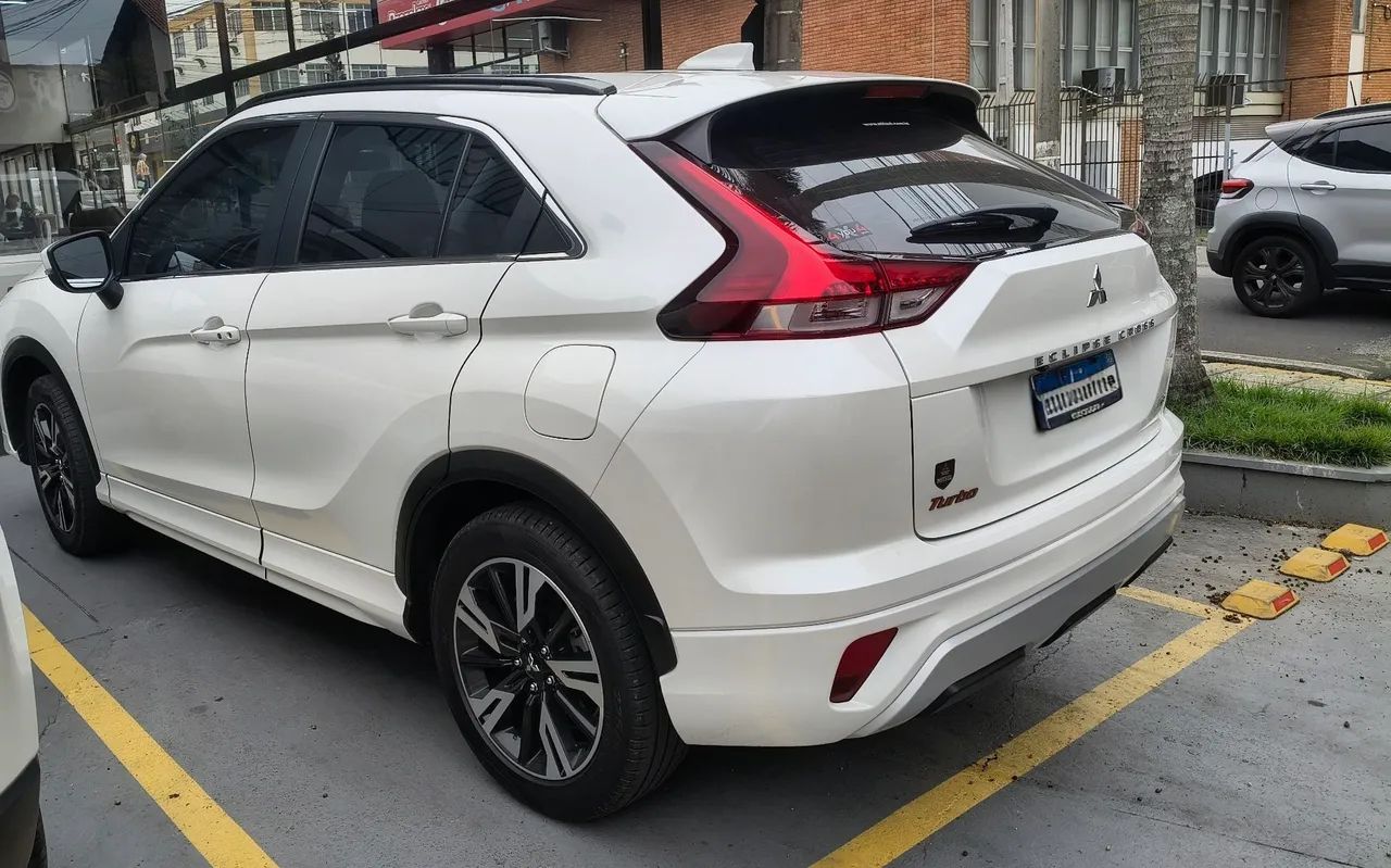 Mitsubishi Eclipse Cross HPE 1.5 16V 165cv AUT 2024 - Foto 4