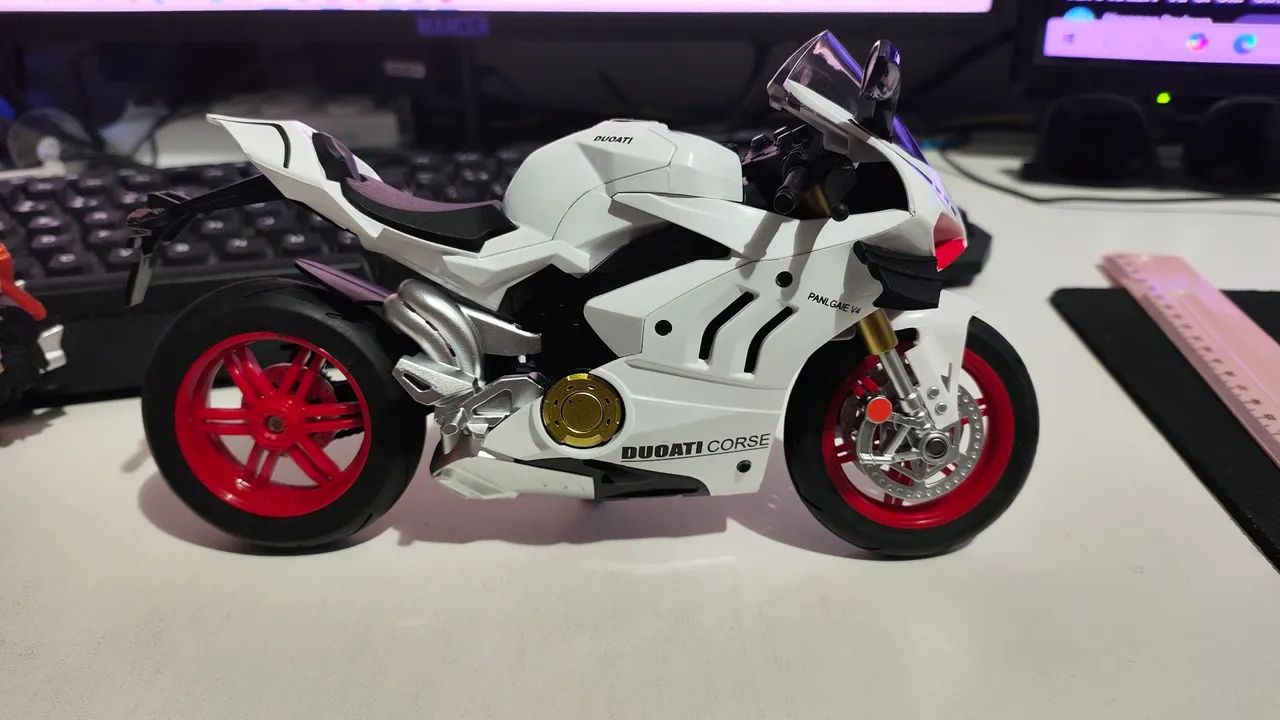 Moto miniatura Ducati escala 1/10 - Foto 2