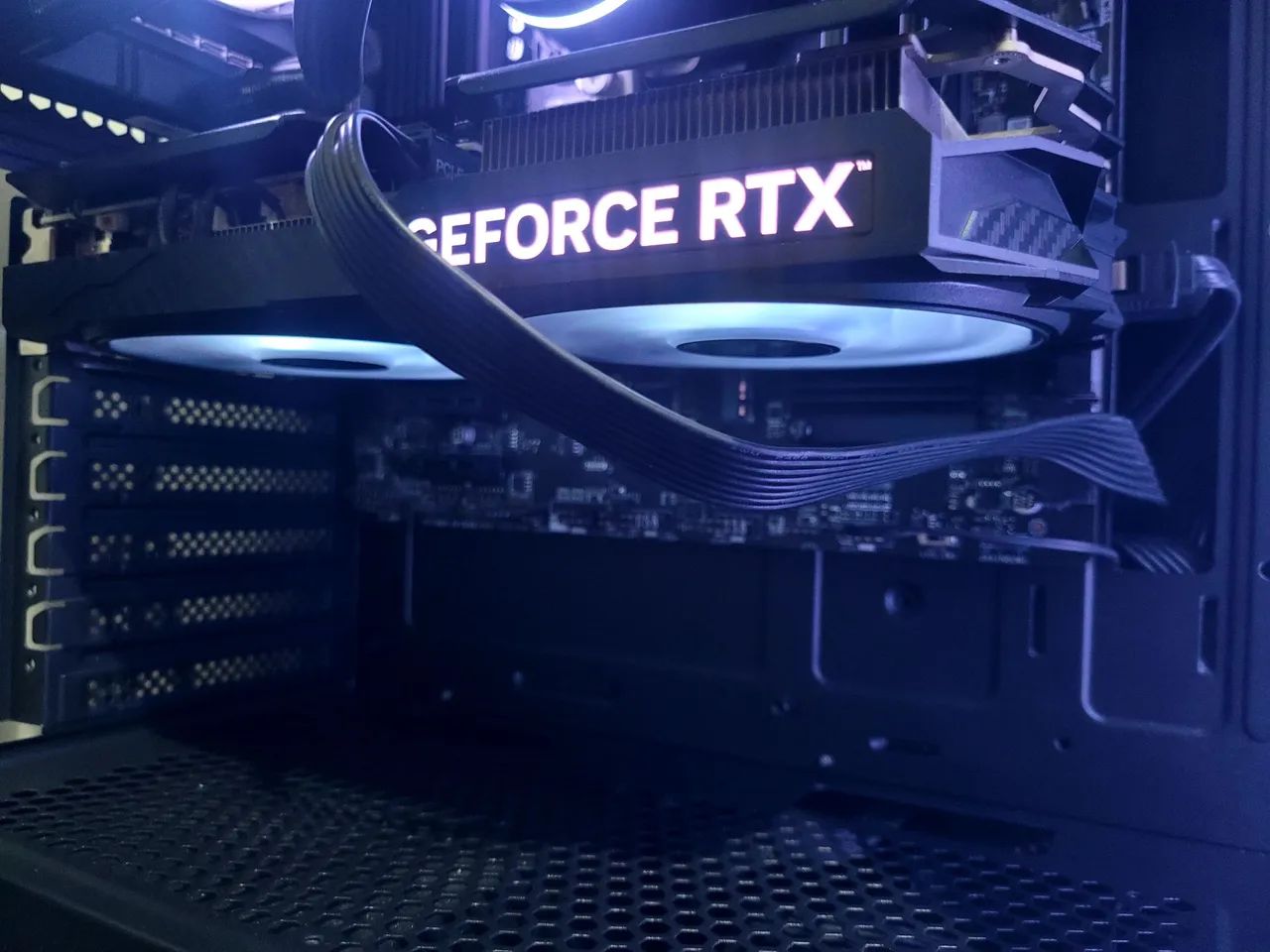 RTX 4060 TI (USADO-excelente) - Foto 4