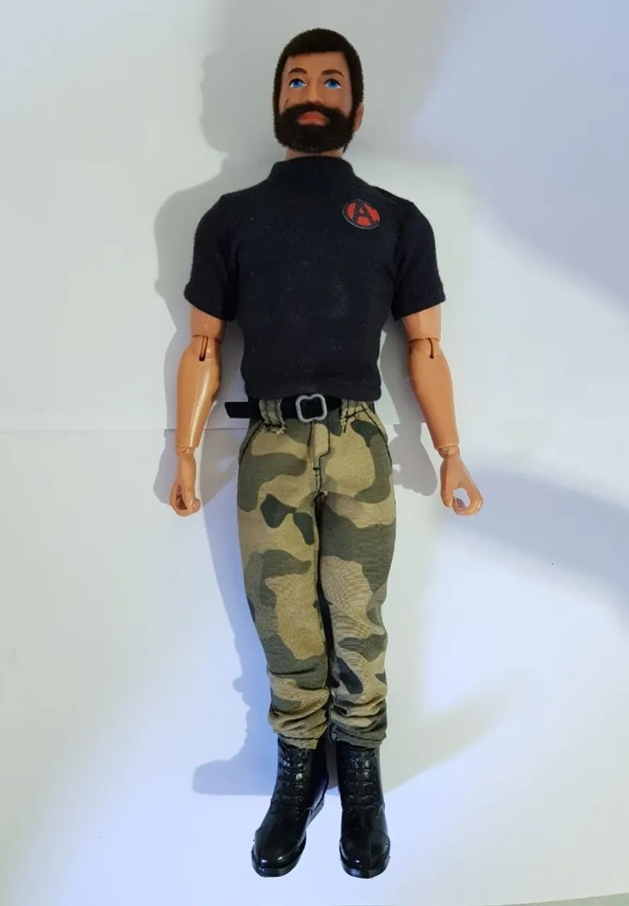 Boneco Falcon Explorador Da Estrela