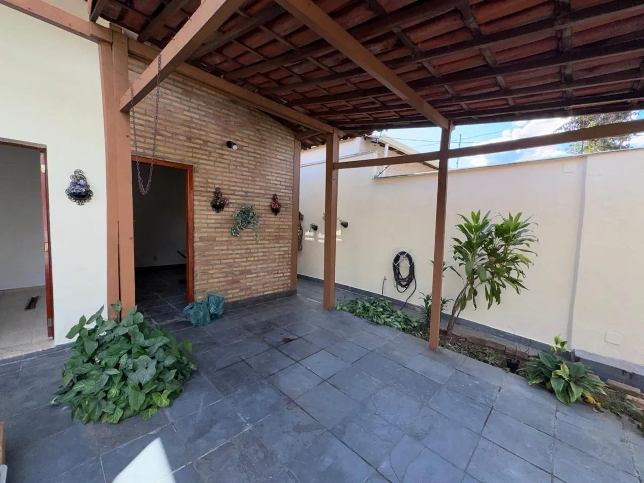 Casa comercial no bairro Vila Cloris próximo ao Opa Supermercados - Foto 3