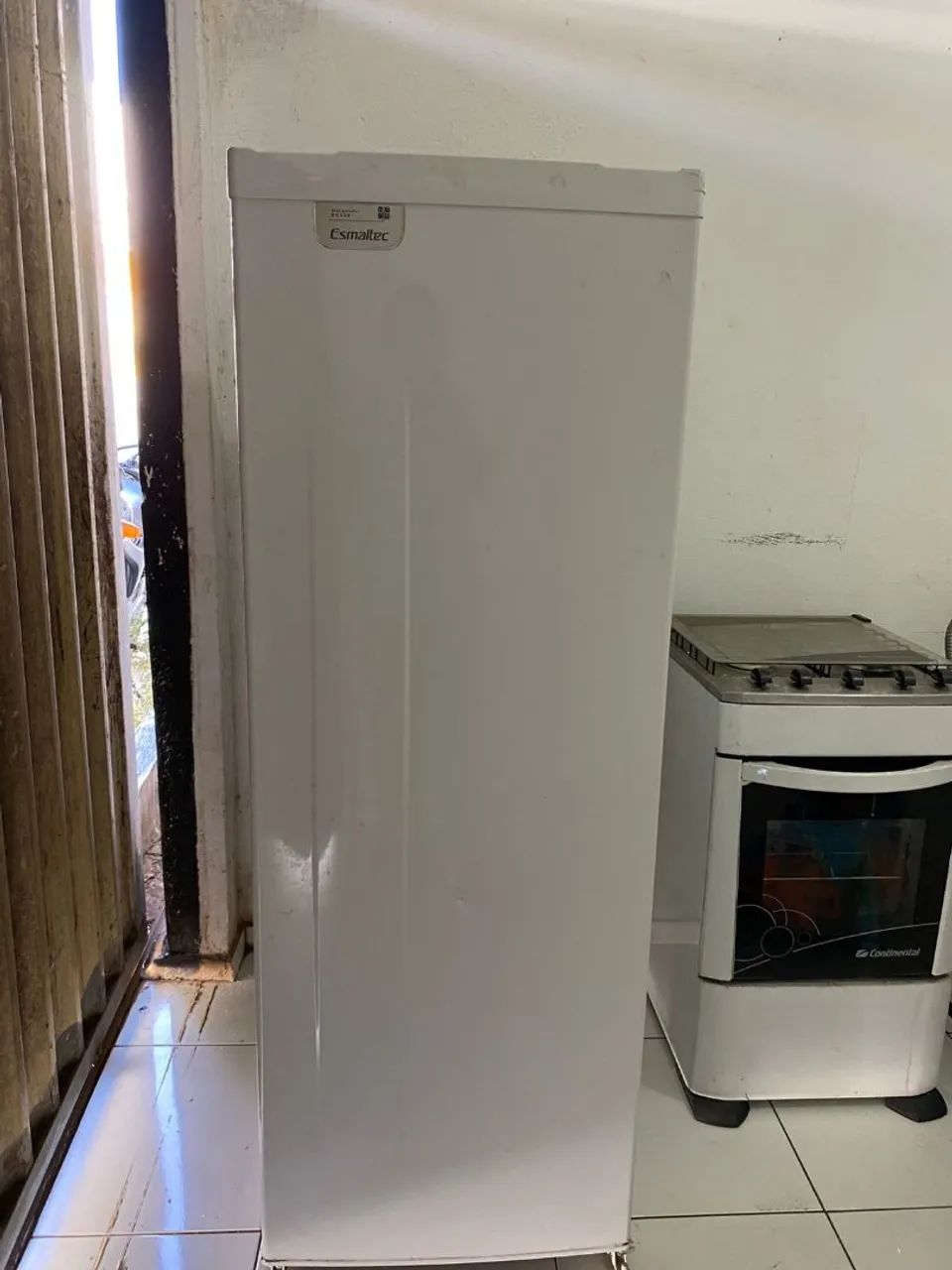 Vendo geladeira usada em bom estado , funcionando perfeitamente  - Foto 3