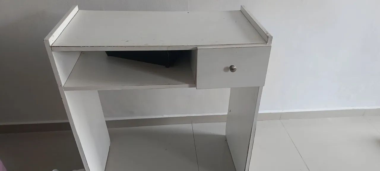 Escrivaninha  - Foto 2