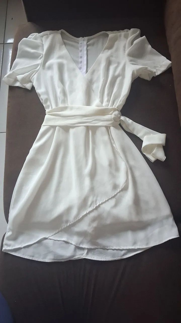 Macaquinho branco tam P R$20,00