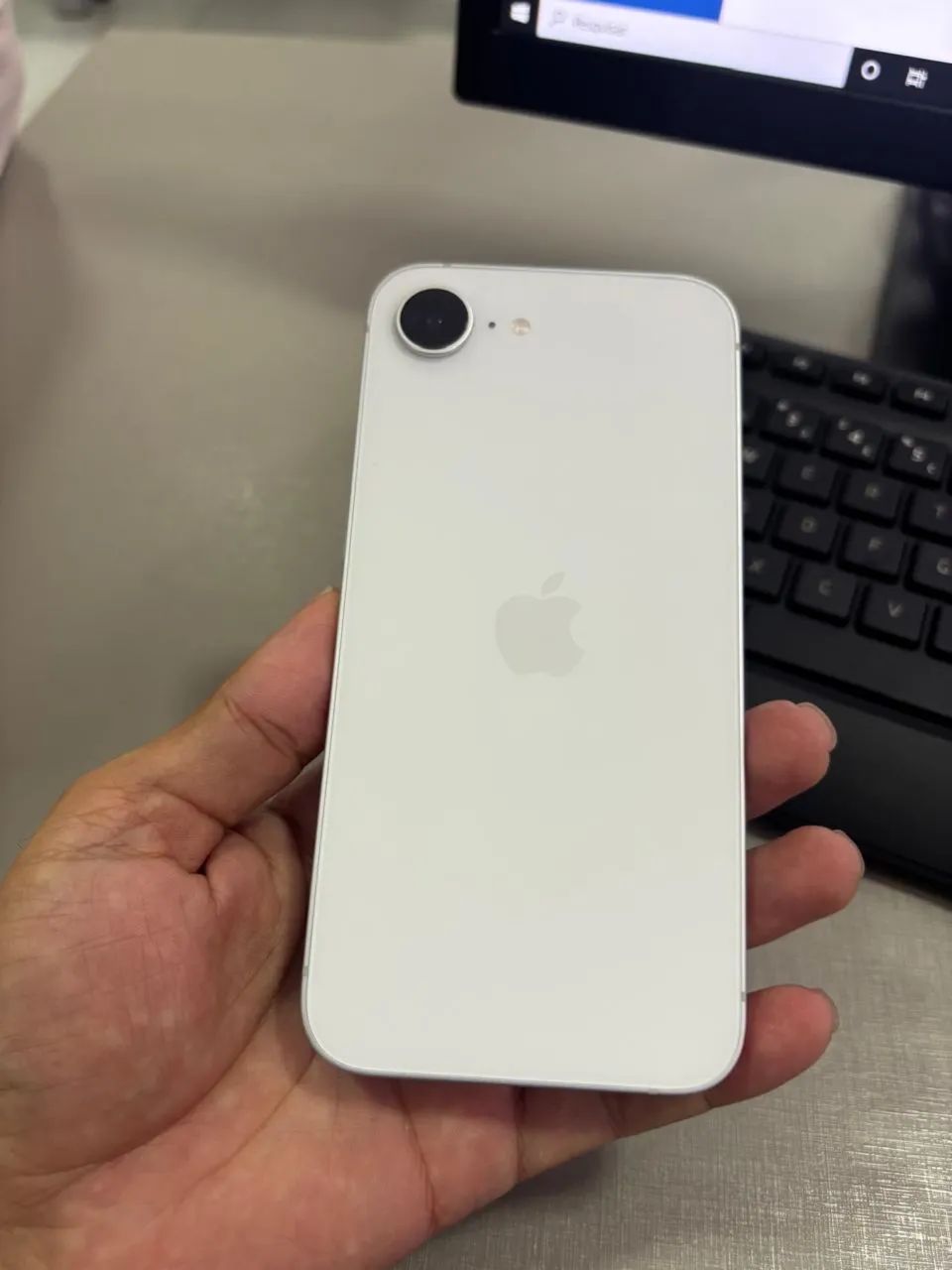 iPhone 16e LINDO - Foto 2