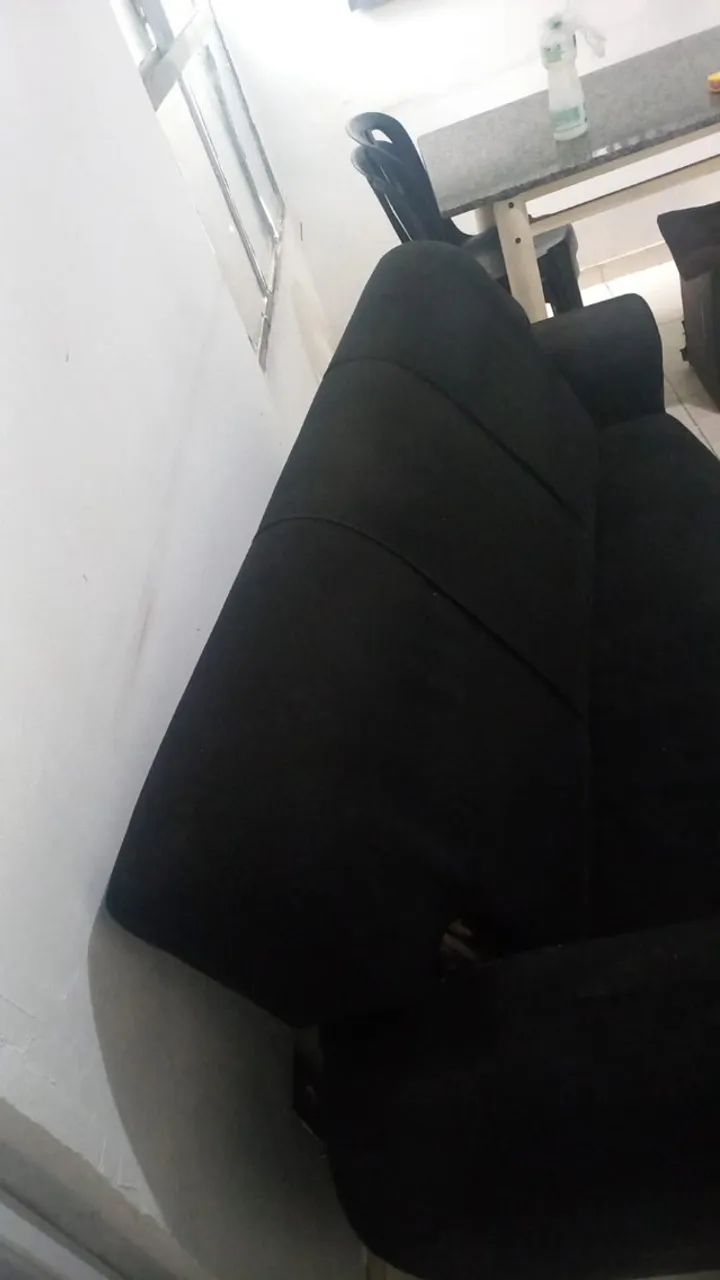 SOFÁ PRETO À VENDA - USADO - Foto 3