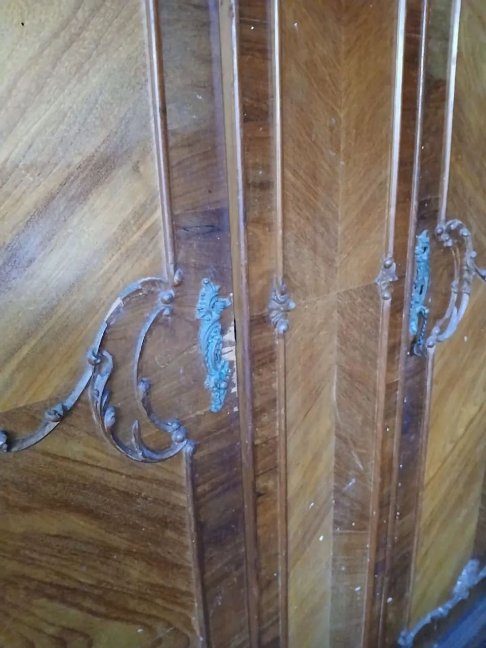 Guarda roupa antigo  - Foto 2