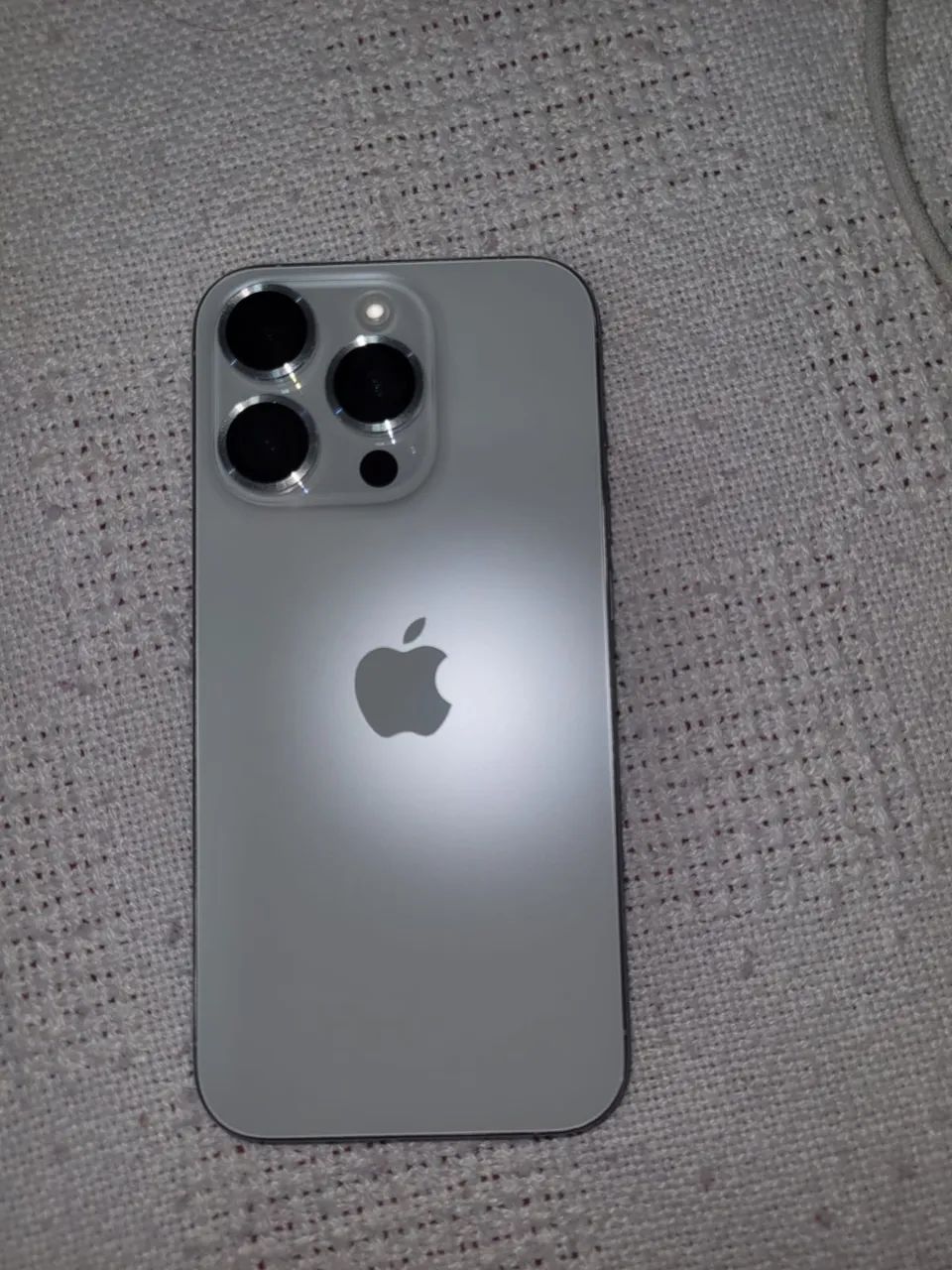 IPHONE 15 PRO (chip virtual)