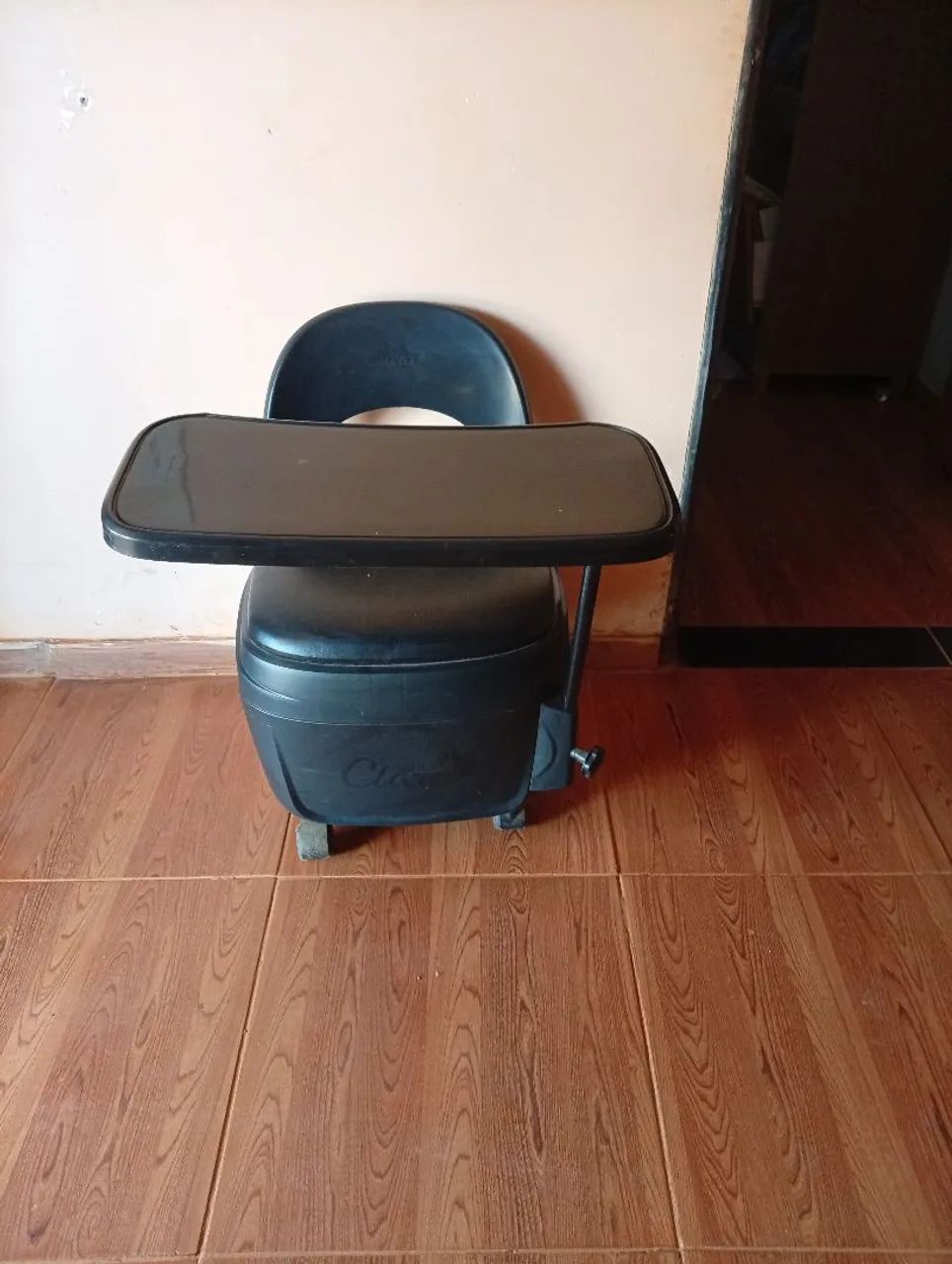 Cadeira de manicure nova - Foto 3