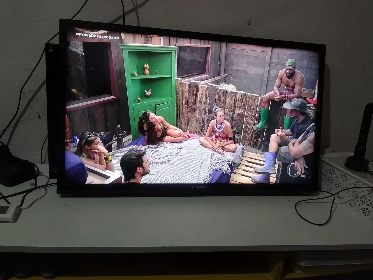 Vende uma tv Samsung 32 polegadas não e smart  tô vendendo pq comprei outra.. - Foto 3