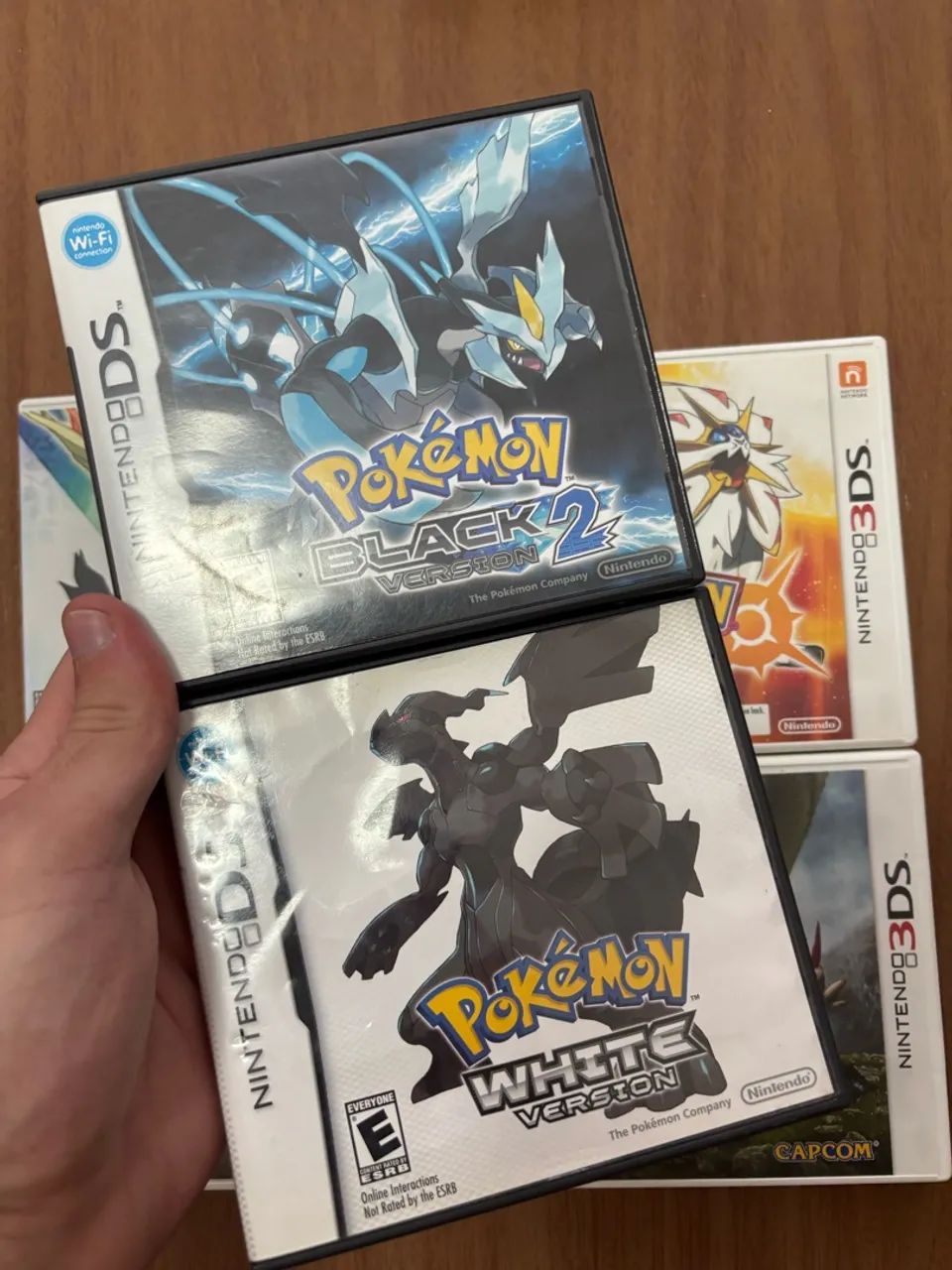Jogos de 3DS e DS (Pokémon Sun e X, Monster Hunter) - Jogos de