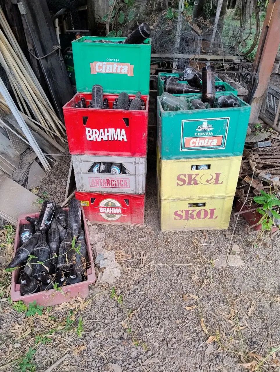 11caixas de cerveja e 456 cascos  