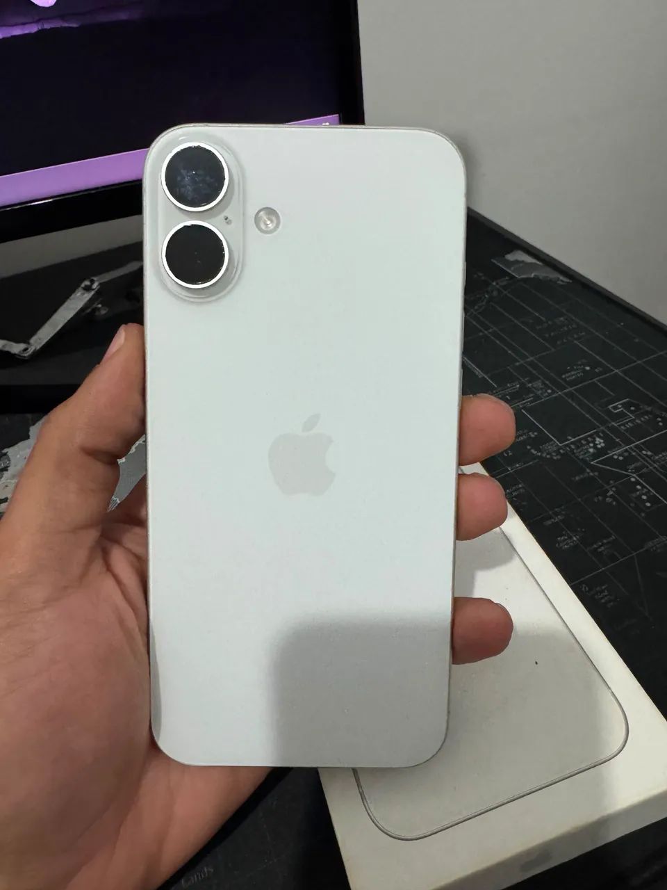 iPhone 16 Plus