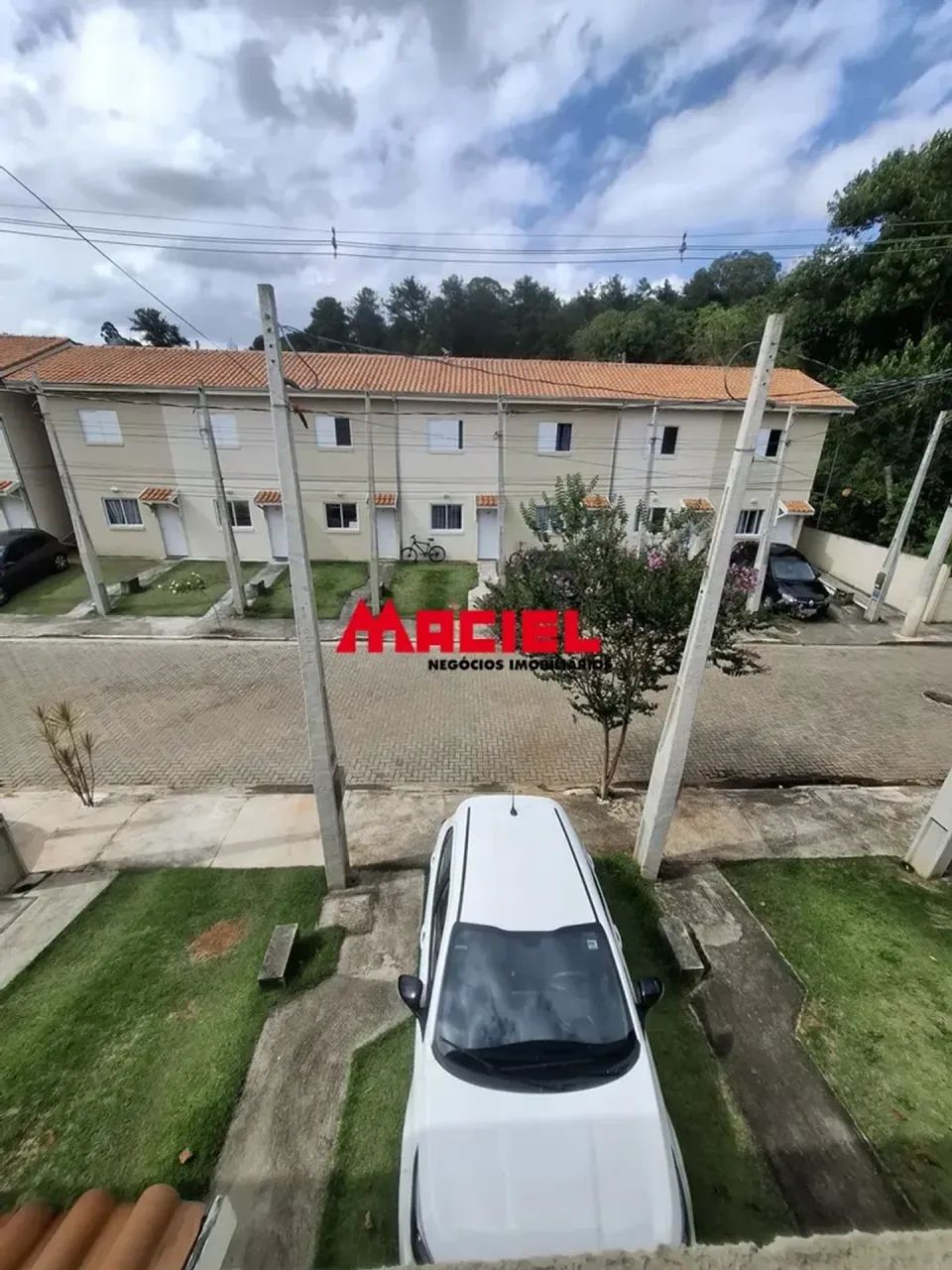 CASA TIPO VILAGIO - TRANQUILIDADE E EXCELENTE LOCALIZAÇÃO