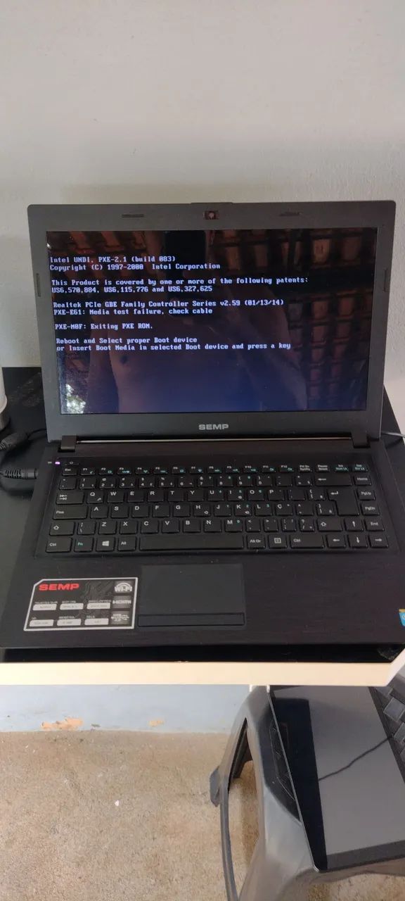 Computador semp Toshiba 