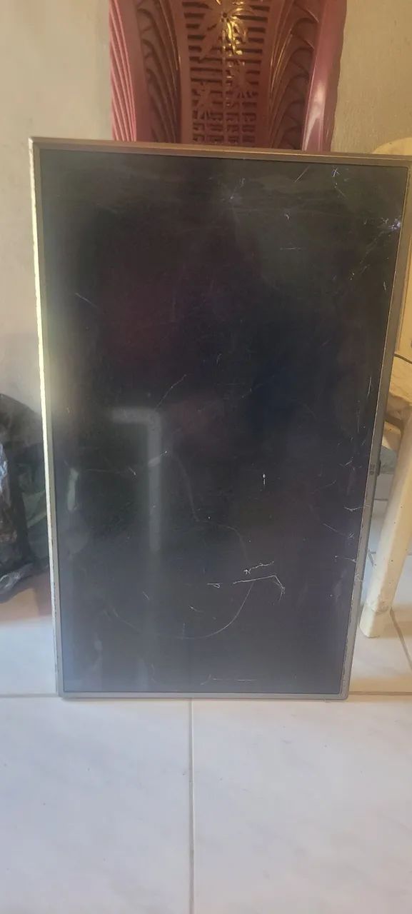 Smart TV LG 43 tela quebrada 