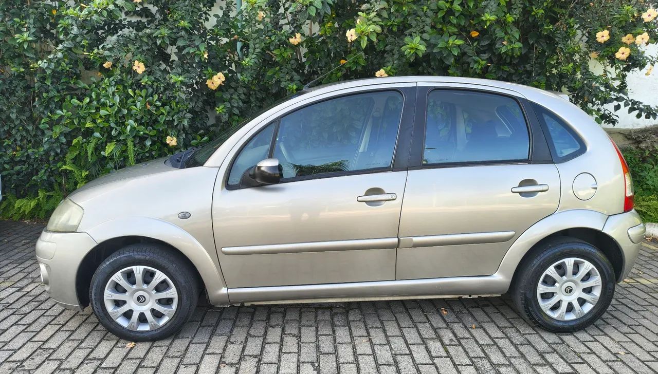 Citroën C3 GLX 1.4/ GLX SONORA 1.4 FLEX 8V 5P 2010