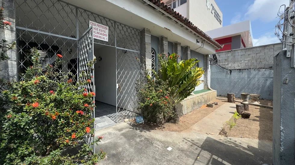 Casa comercial com 5 quartos e 4 suítes na Rua Tibúrcio Cavalcante - Foto 2