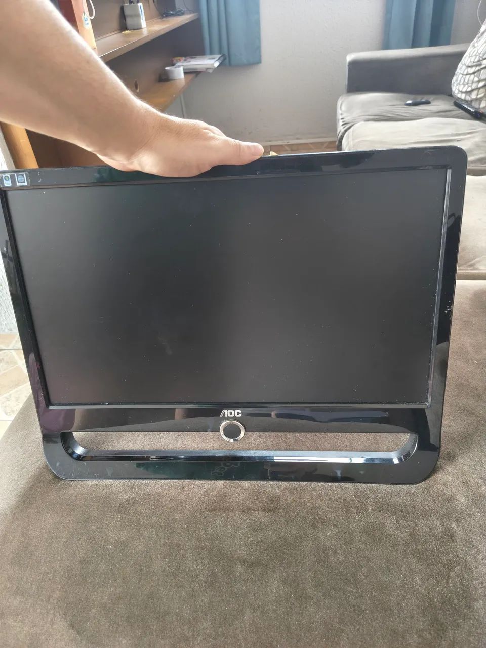 Monitor AOC F19L 18. 5 polegadas LCD - Foto 2