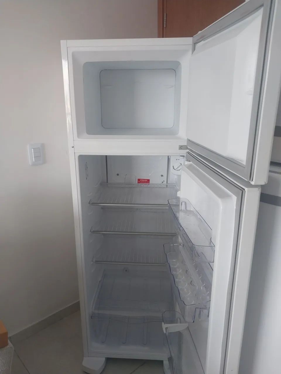 Geladeira ótima Eletrolux 83 9  *  - Foto 4