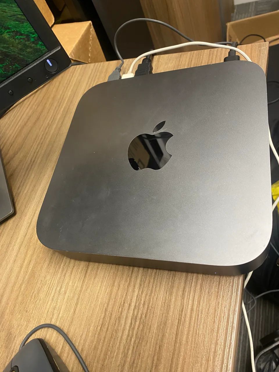 Mac Mini 2018 16GB RAM - Rápido e Pronto para Uso - Computadores e
