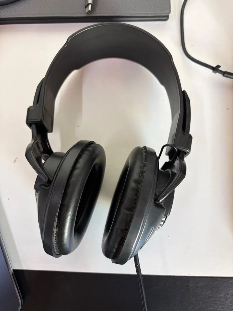 Fone de ouvido Coby CV 3000 com fio