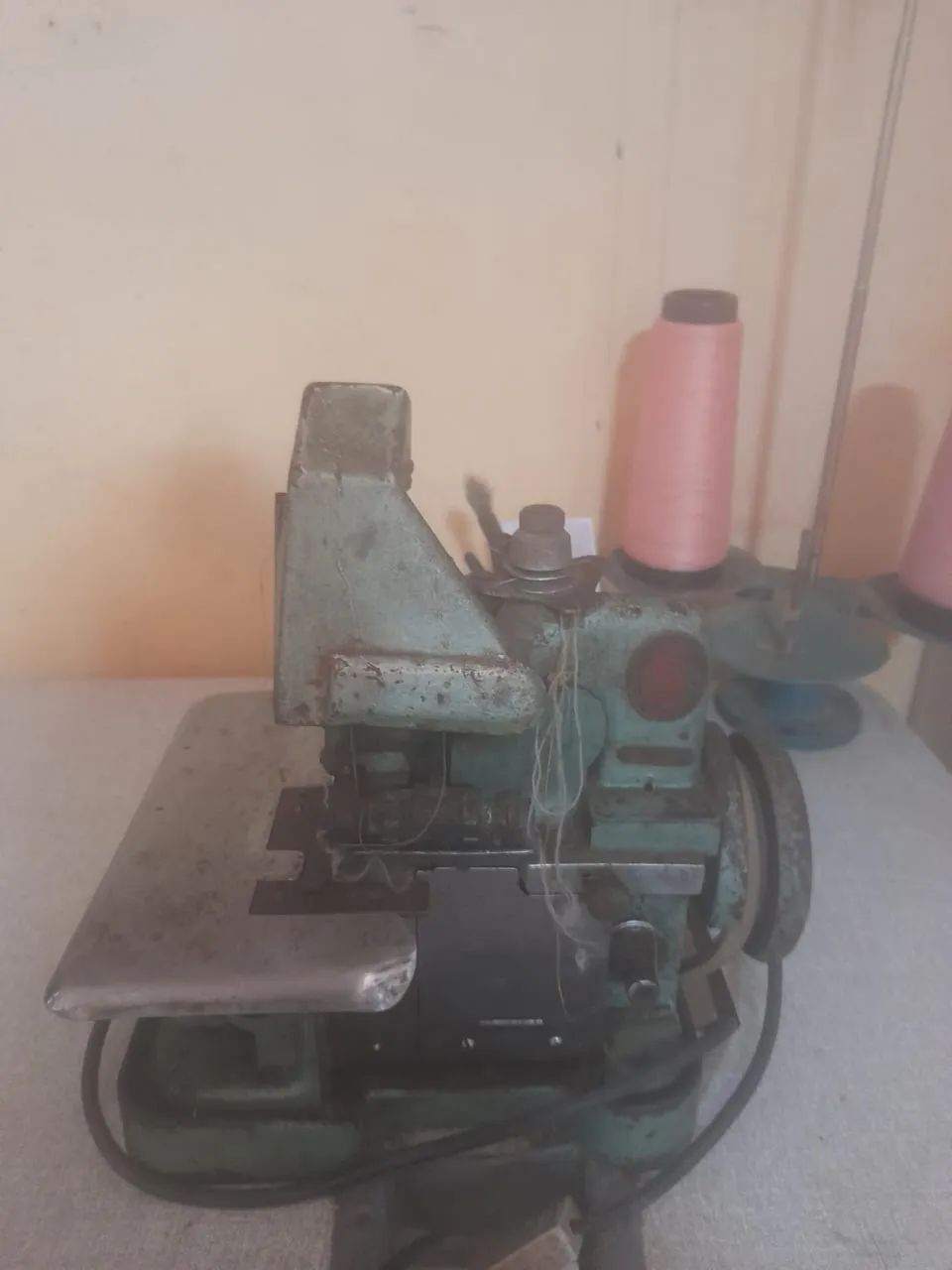 Máquina de costura industrial  - Foto 3