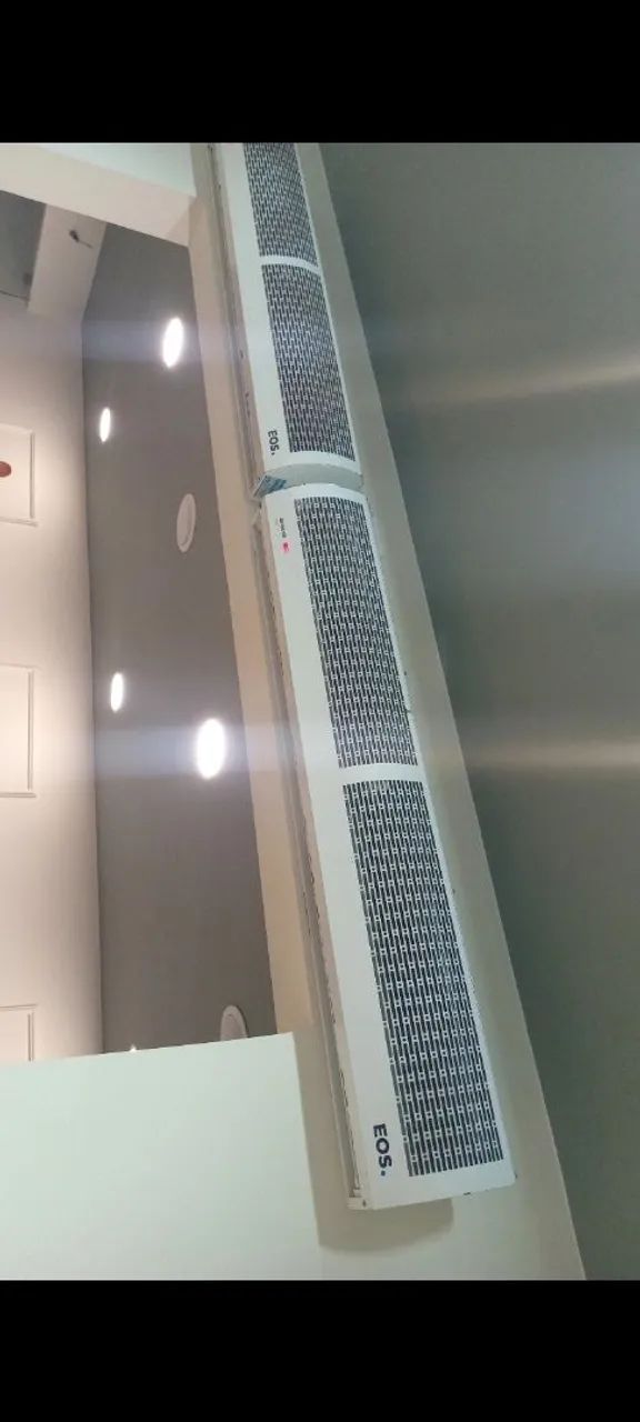 2 CORTINAS DE AR (VALOR INDIVIDUAL)   