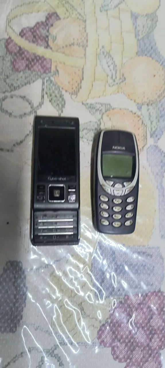 Dois celular sucata coleciona sem teste
