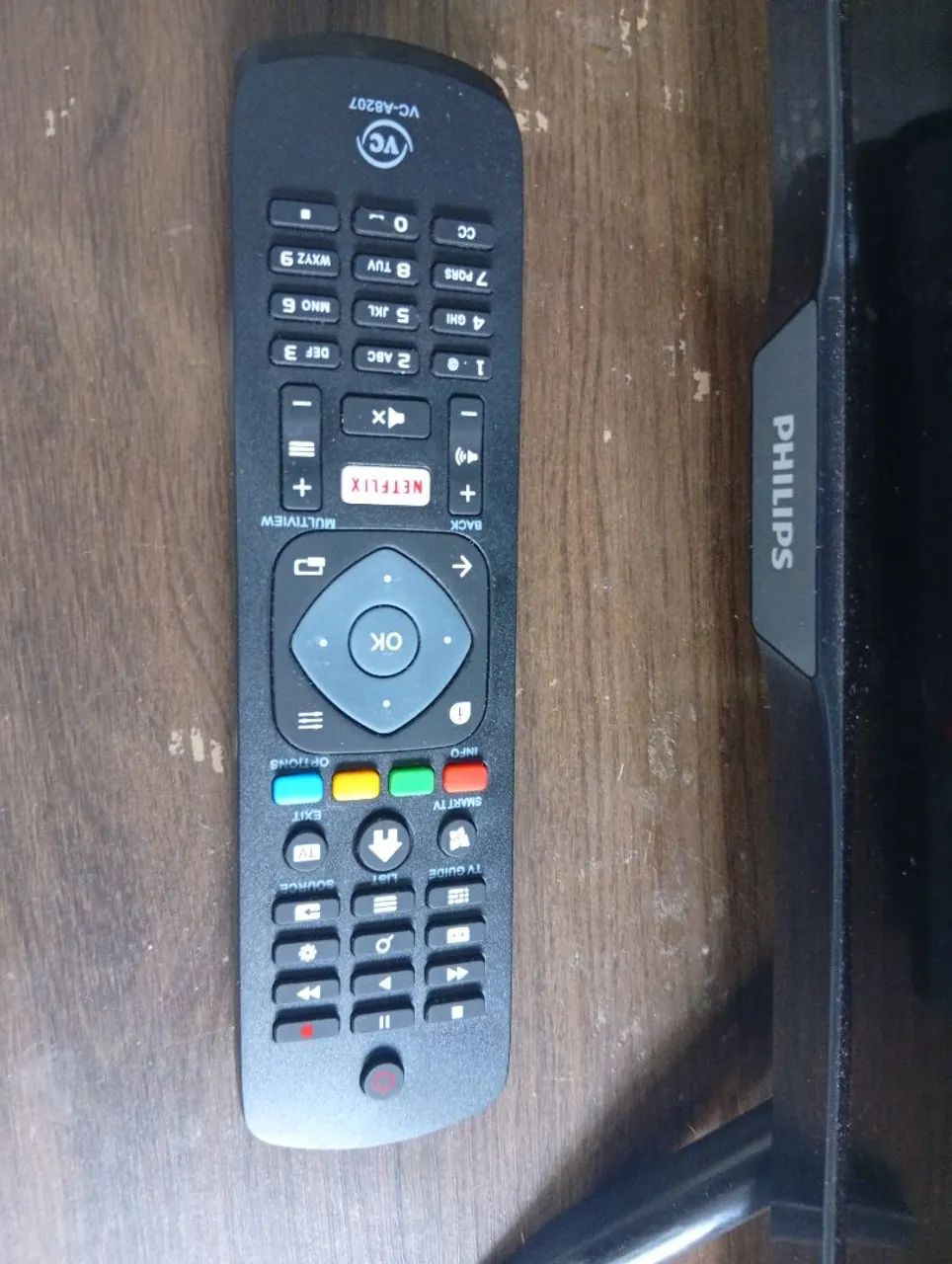 Vendo ou troco tv Philips 32 smart - Foto 3