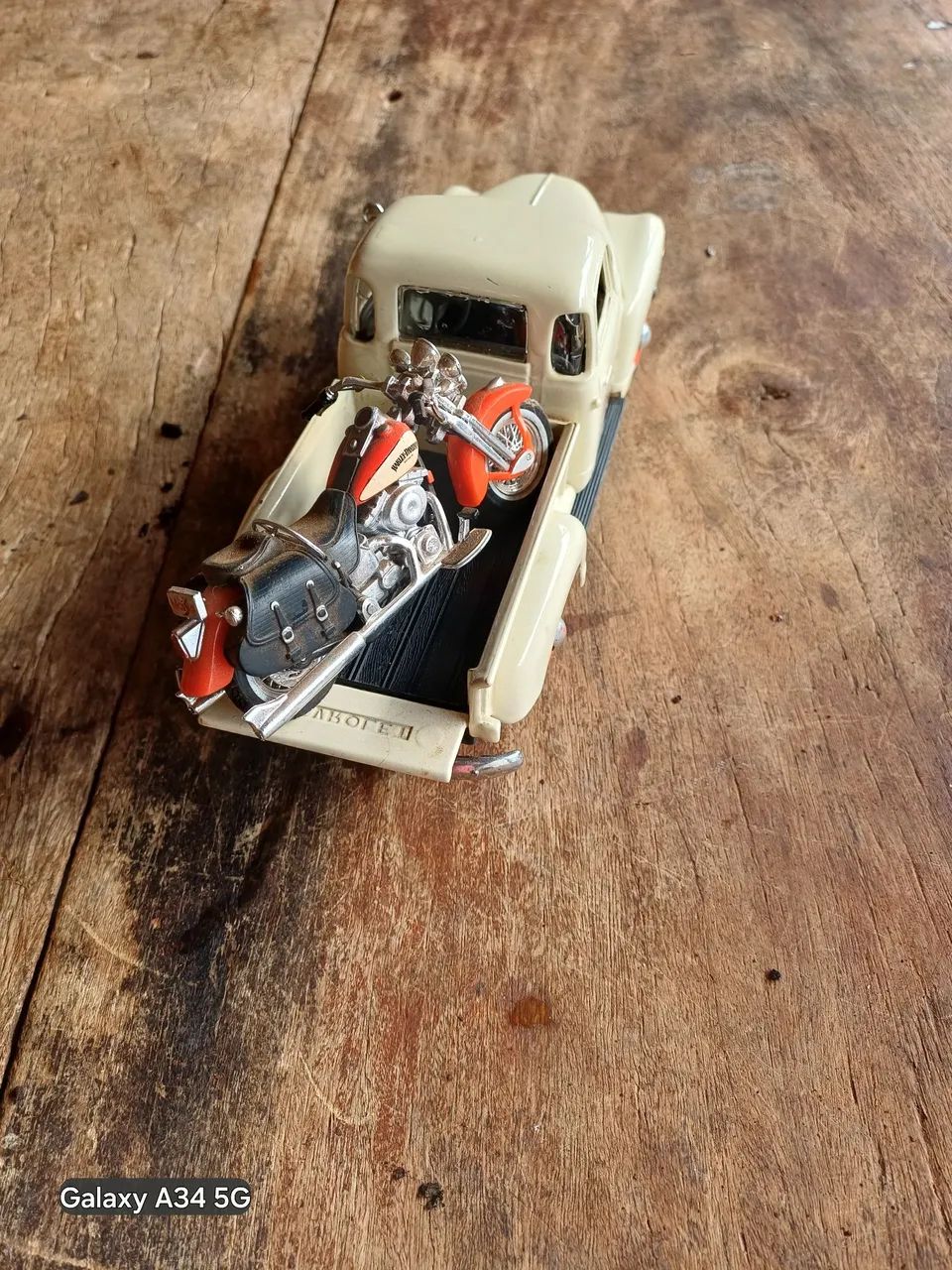 Miniatura de metal escala 124 - Foto 4