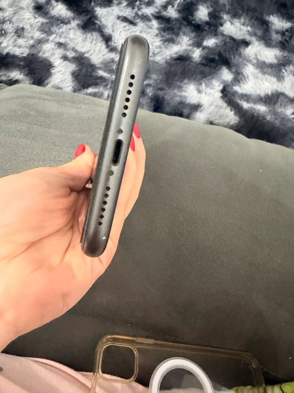 VENDO IPHONE 11.
