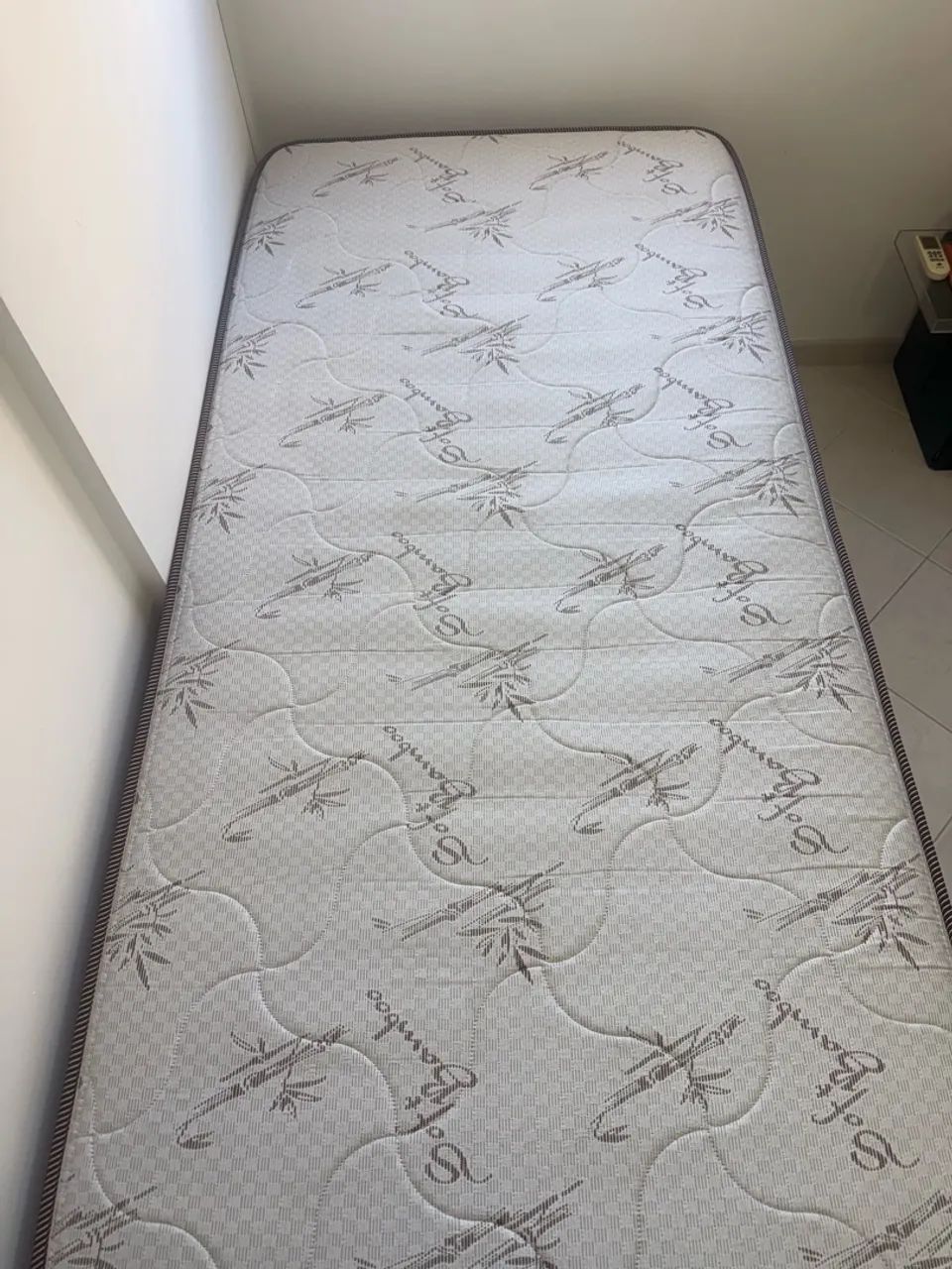 Cama de solteiro com baú  - Foto 3