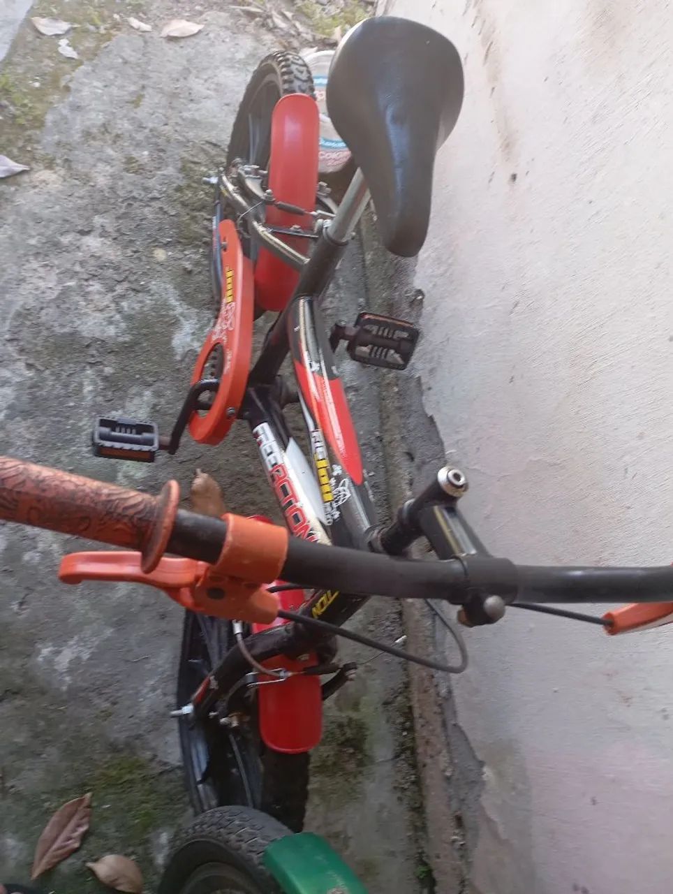Bicicleta com rodinhas 