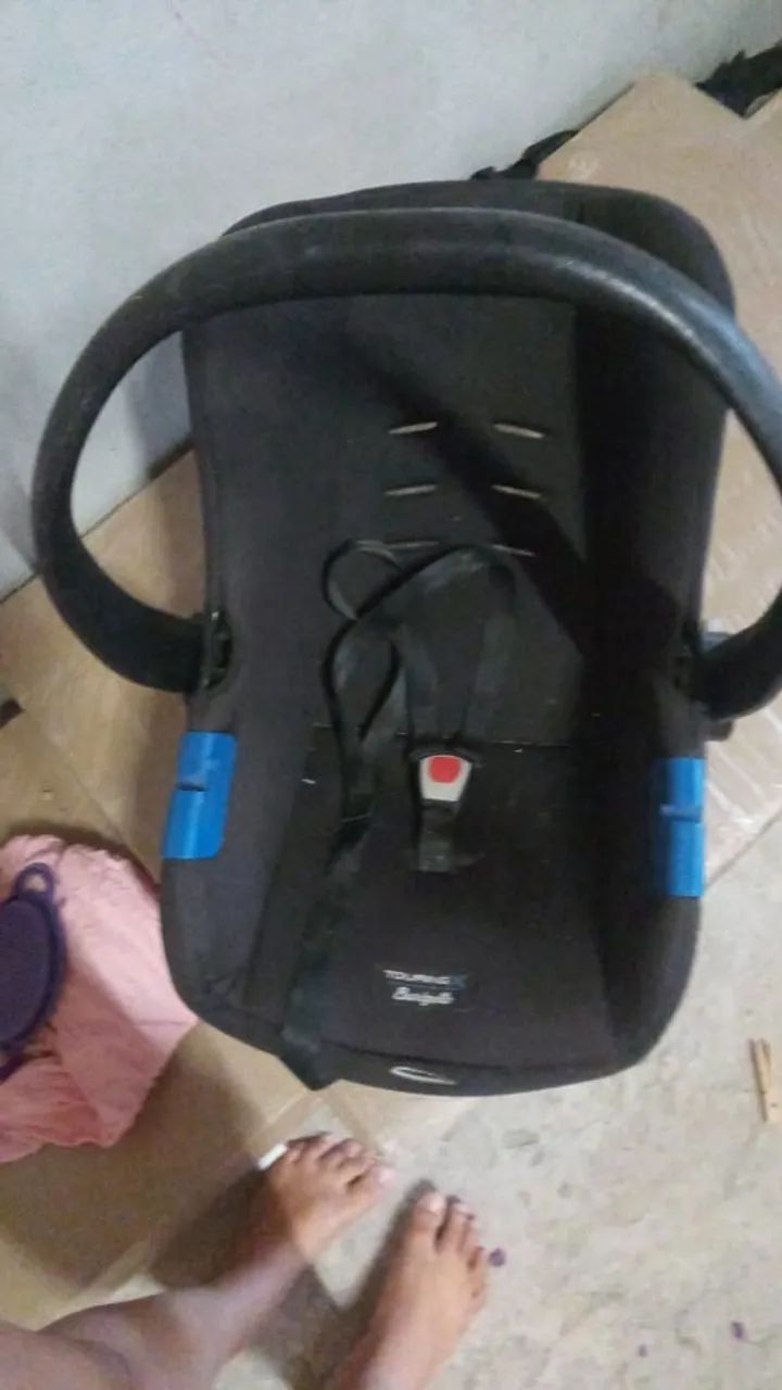 Vendo carrinho e bebê conforto  - Foto 4