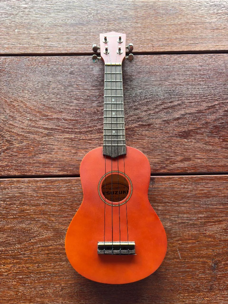  Ukulele Suzuki SU-1 Soprano Com Capa