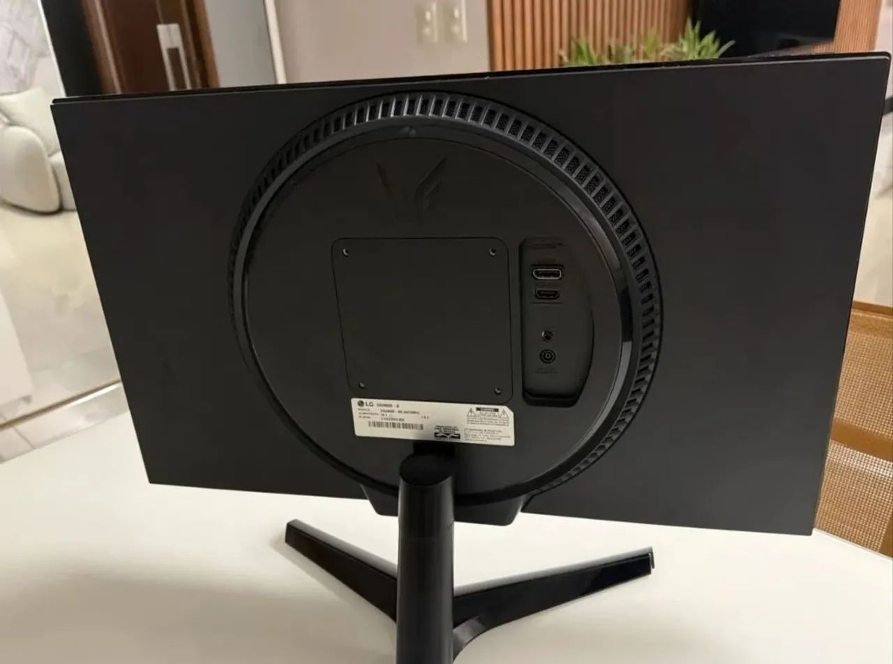 Monitor LG Ultragear 24 IPS 180Hz Zero! - Foto 3