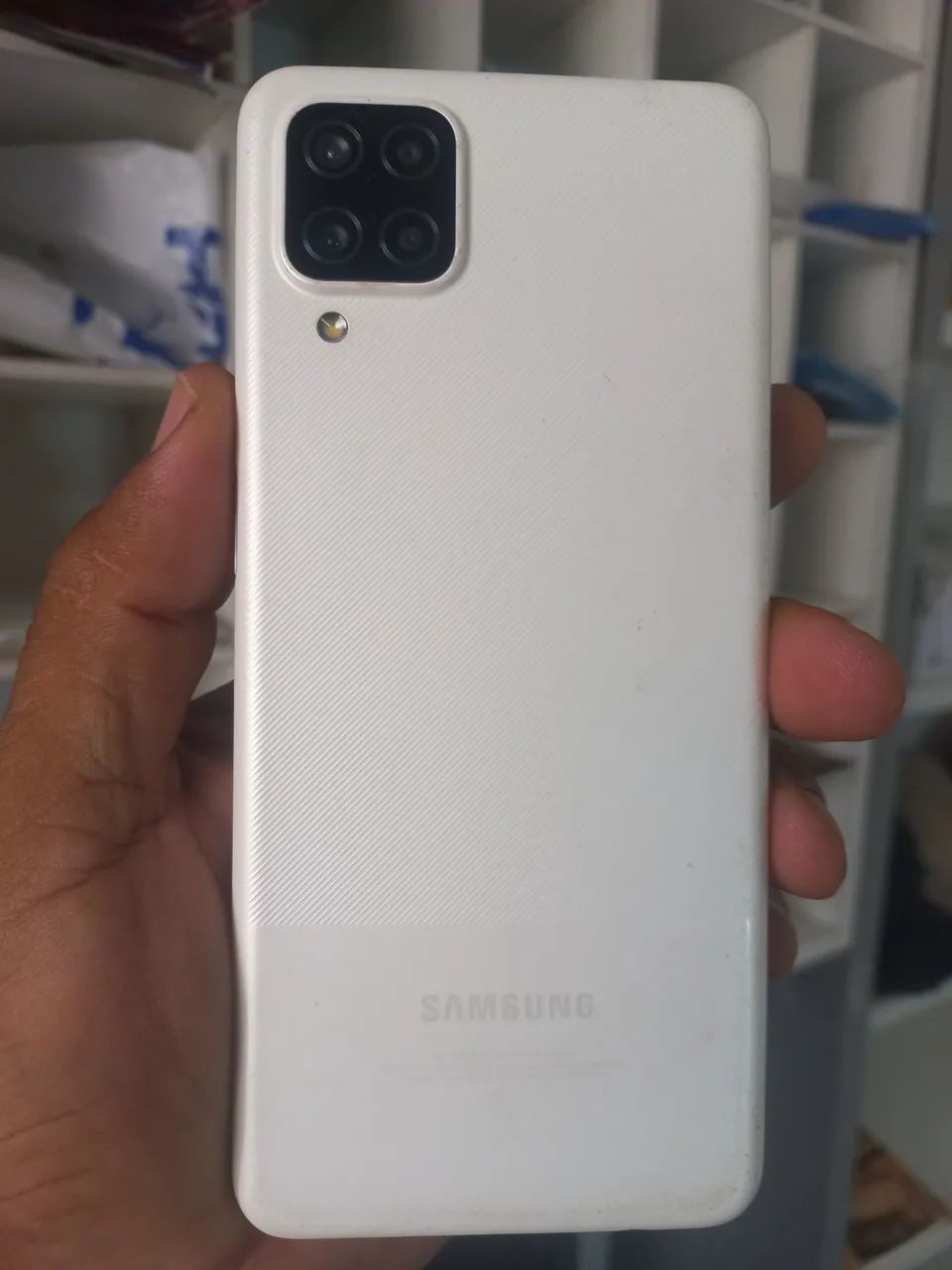 Samsung galaxy A12 64 gigas - Foto 2