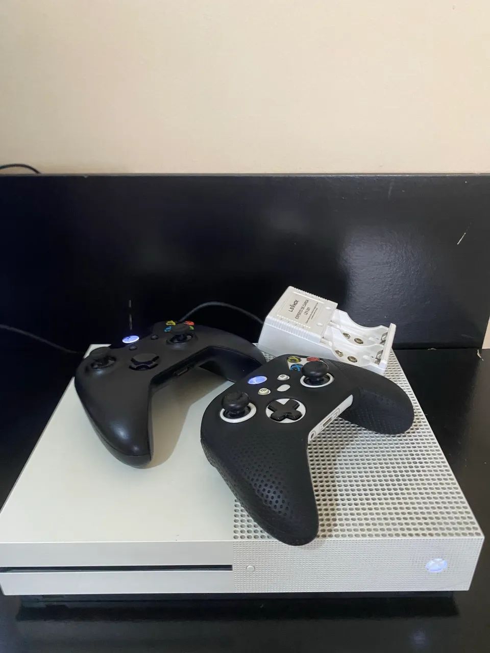 Vende-se. XBOX ONE S. - Foto 2