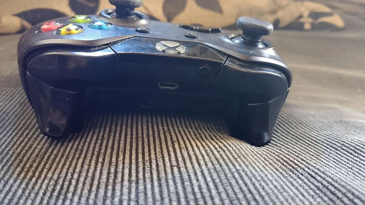 Controle Xbox one (estado de novo)original  - Foto 3